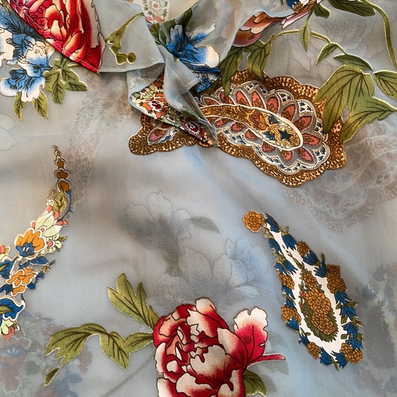 Alice and Olivia blouse with shoulder cut out XS - Picture 4 of 4